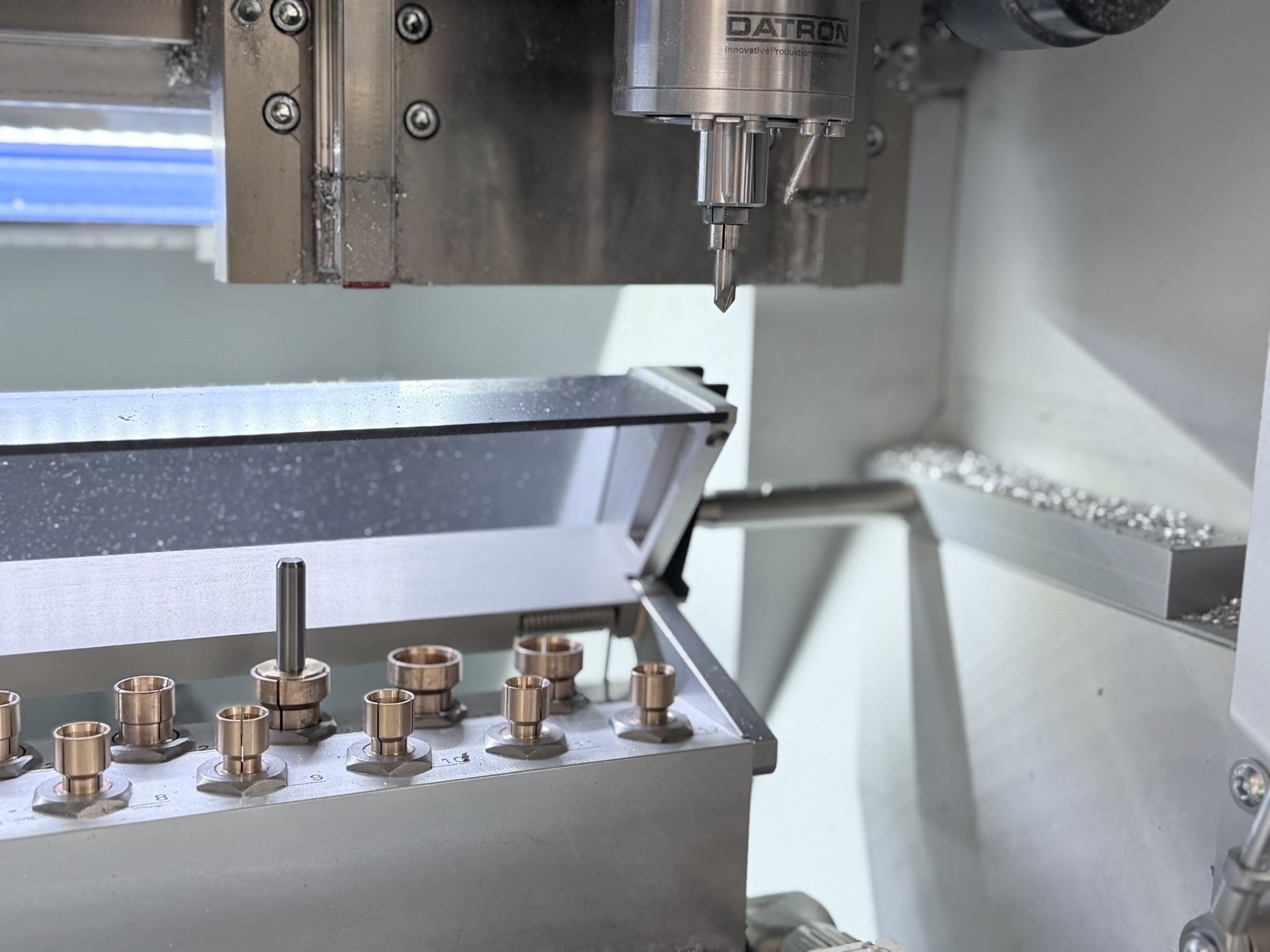 CNC-Fertigung an der Datron NEO Plus bei G&R